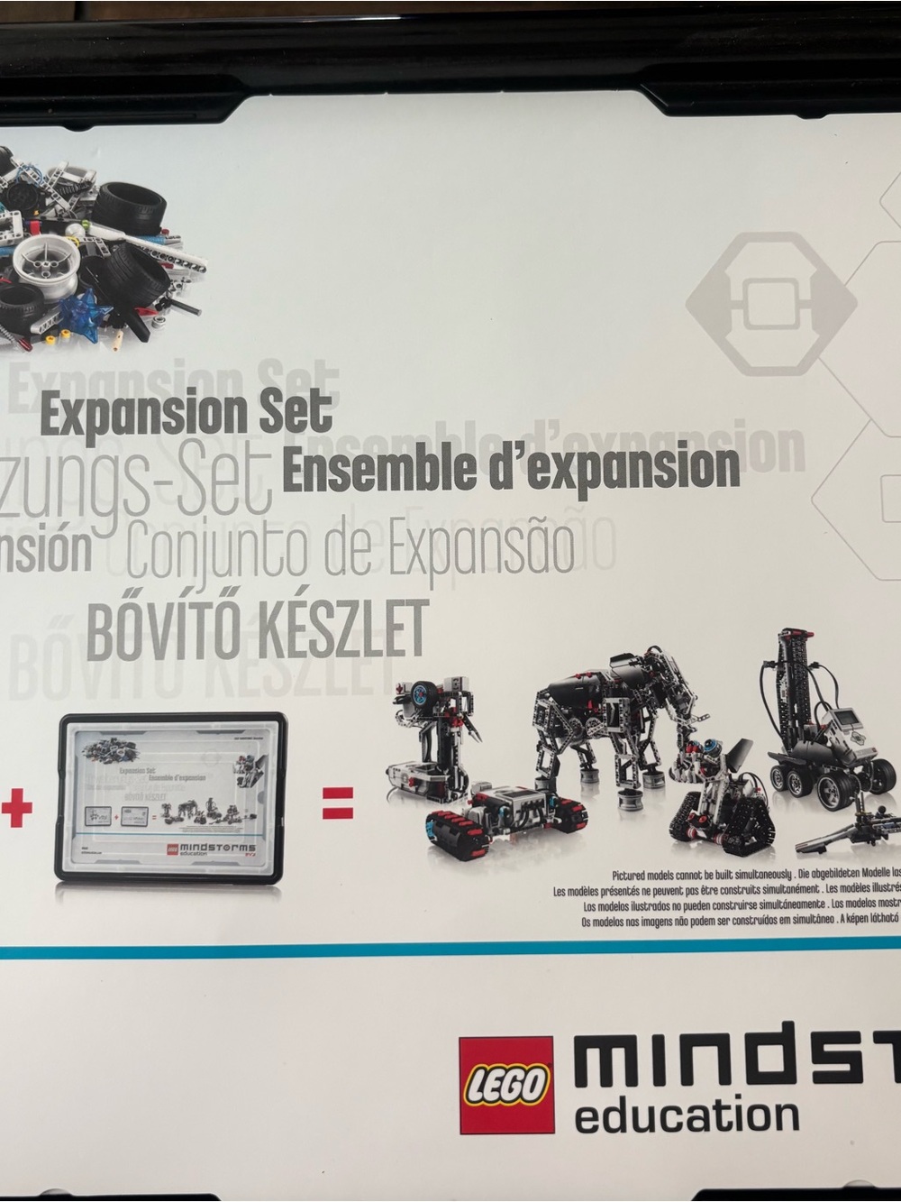 Lego Mindstorms Expansion Set - White and Black Accents